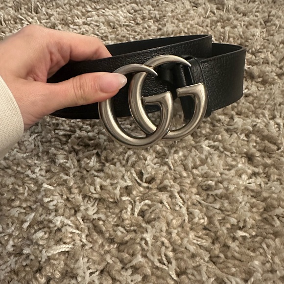 Men’s Double G Leather Gucci Belt - Picture 9 of 12